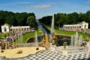 Peterhof Fountains - The most famous ensemble of fountains, the Grand Cascade, which runs from the northern facade of the Grand Palace to the Marine Canal, comprises 64 different fountains, and over 200 bronze statues, bas-reliefs, and other decorations.