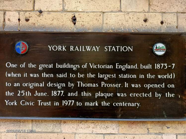 York UK railway station