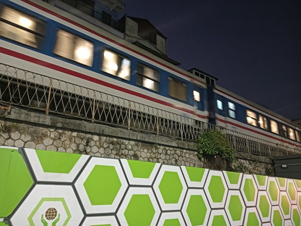 Hanoi train