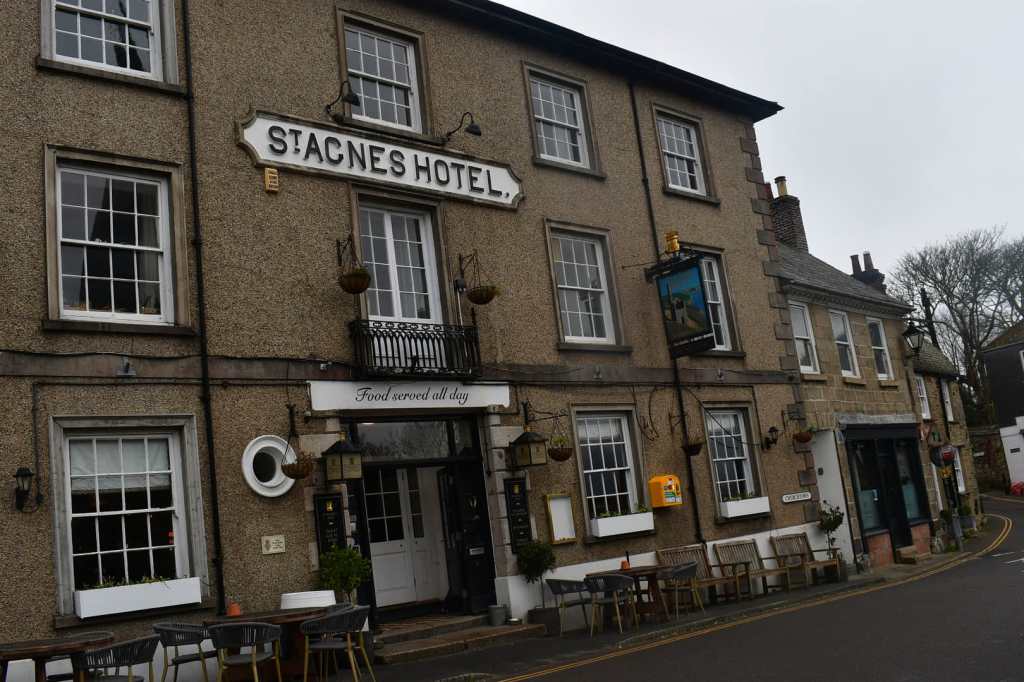 walk to Trevaunance Cove.